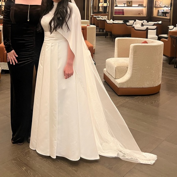 Anthropologie Elegant White Wedding Dress - Picture 6 of 8